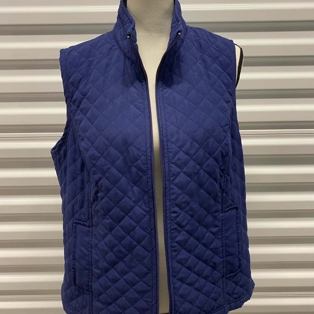 Women’s Royal Blue Quilted Zip Front Vest MED